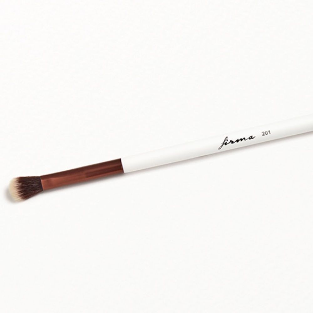 NWT FIRMA BEAUTY 201 Flat Oval Blending Brush